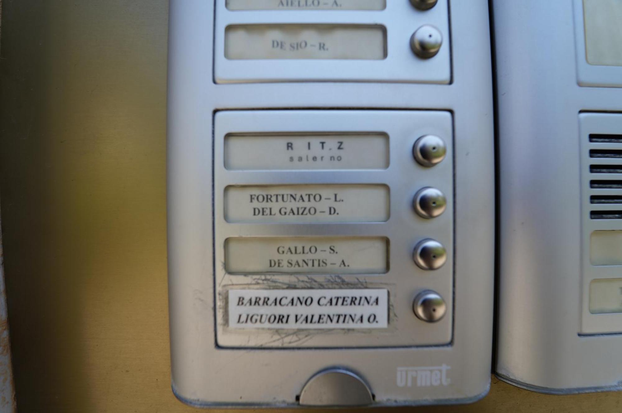 Apartament Ritz Salerno Zewnętrze zdjęcie